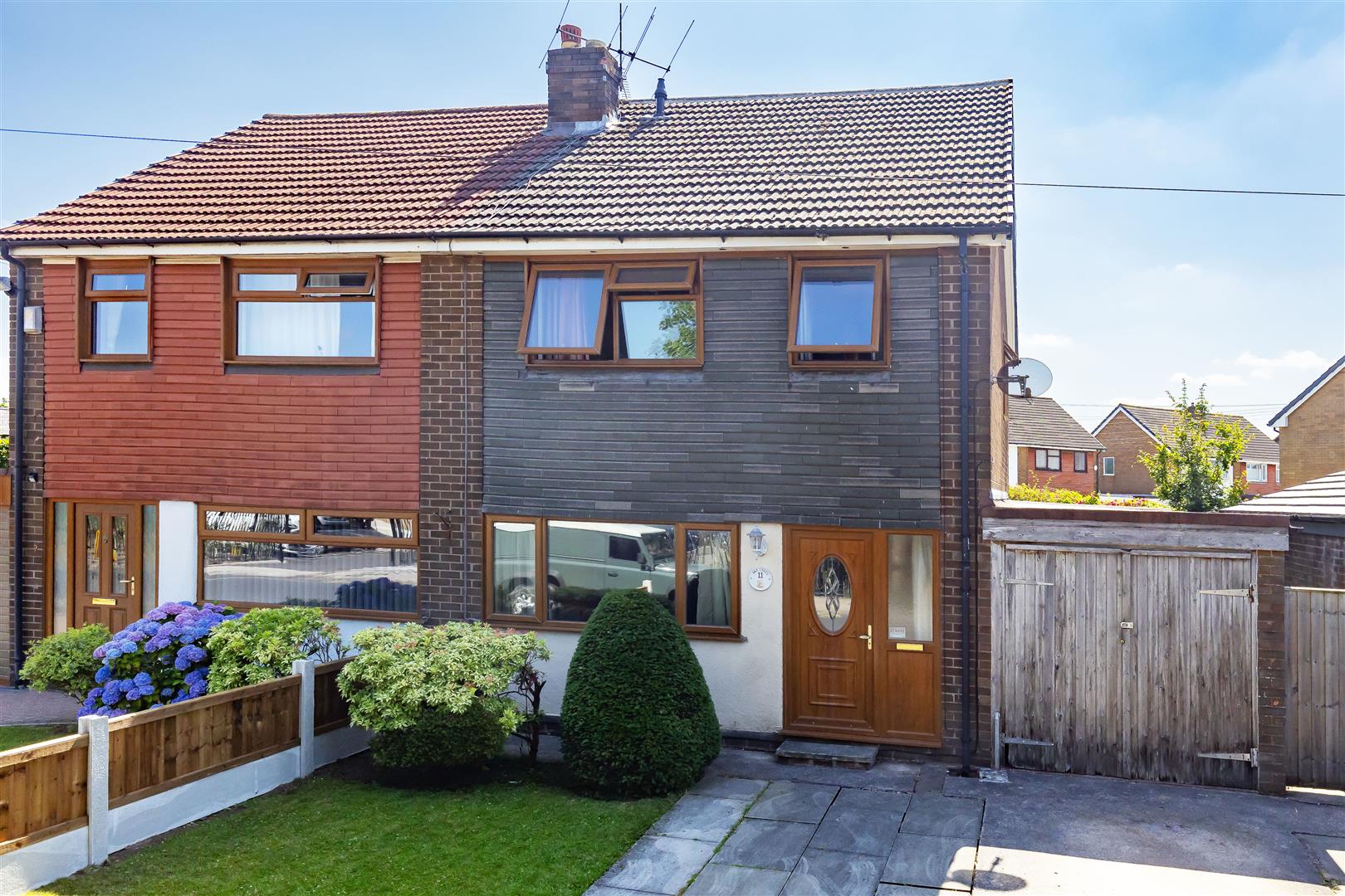 3 bed property in Peacock Hall Road, Leyland